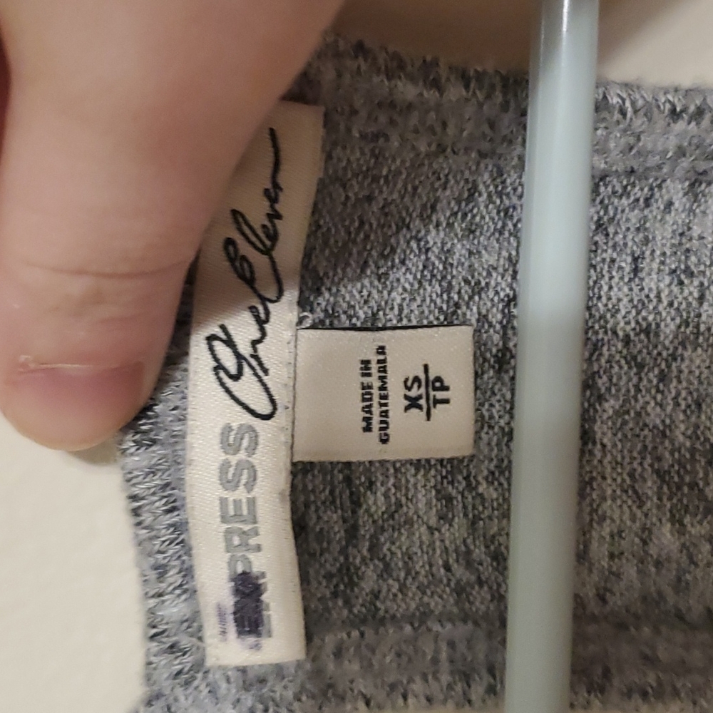Express One Eleven black and gray razor back crop top - Picture 5 of 5